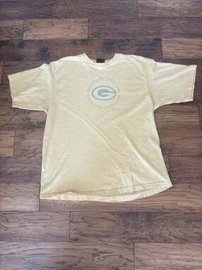🔥 GREAT DEAL Vintage Green Bay Packers NFL Tee Yellow L 90s Style Faded Look 🏈